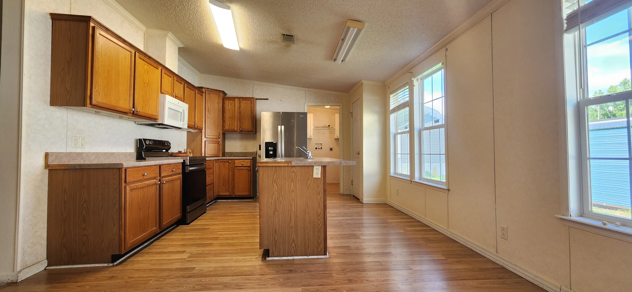 20260715_175417 Large, Private-Light Filled Corner Lot Home